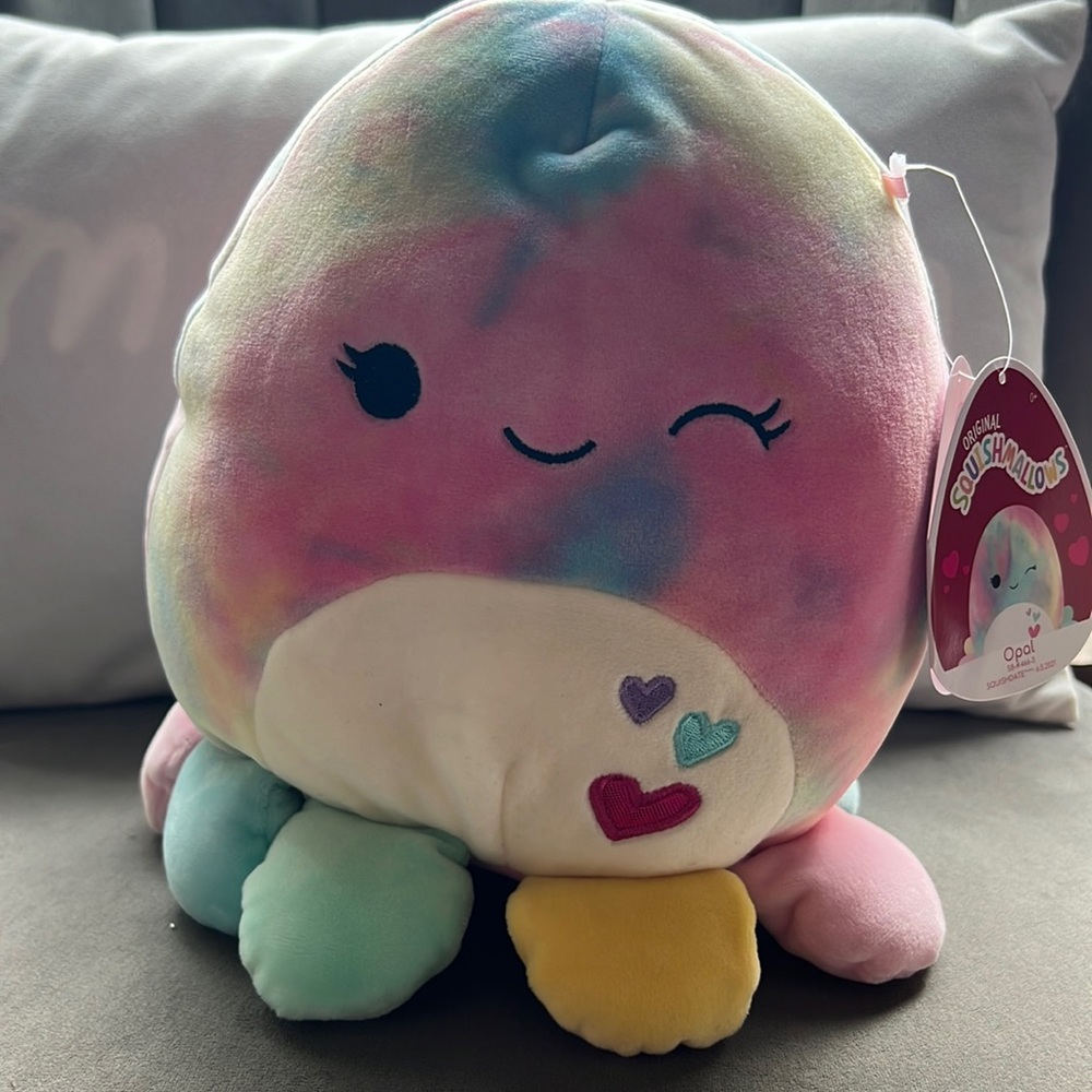 Squishmallows Valentine’s Opal the octopus 8”